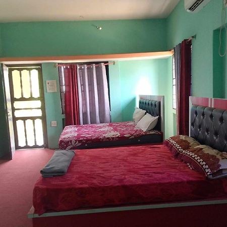 Bahāsi Subha Laxmi Hotel & Lodge מראה חיצוני תמונה